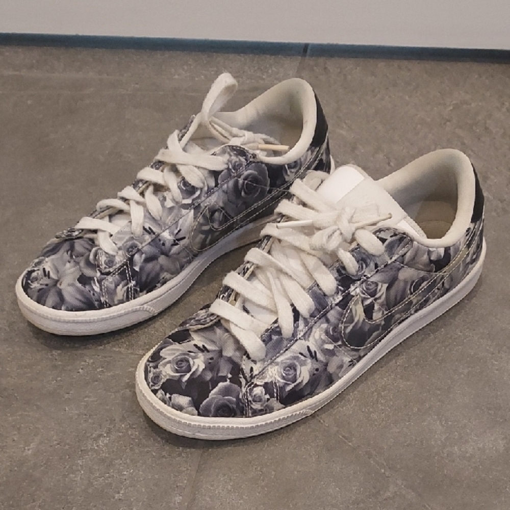 Floral Pattern Sneakers